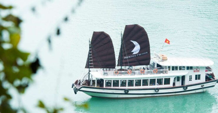 From Hanoi: Halong Bay Day Cruise With Cave Exploration - Experience
