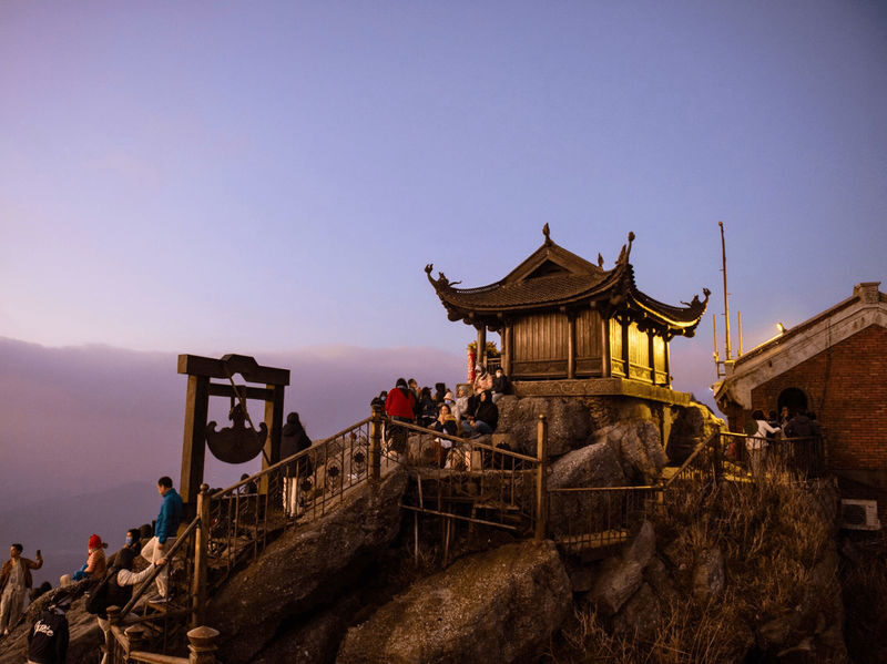 From Hanoi/Halong: Yen Tu Mountain UNESCO Site Day Tour - The Vietnamese vegetarian meal