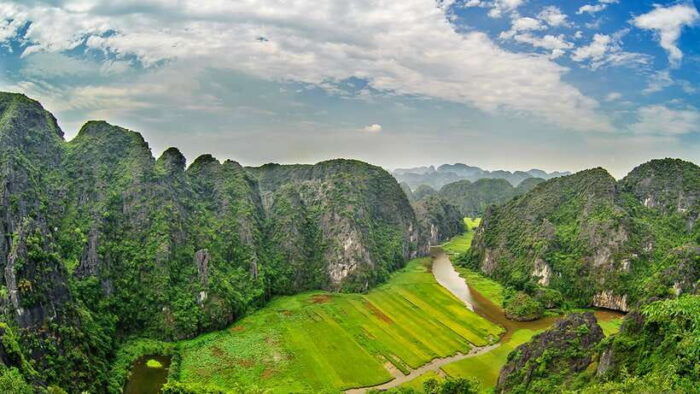 From Hanoi: Hoa Lu/Bai Dinh-Tam Coc/Trang An-Mua Cave Tours - Hiking to the Mua Cave Viewpoint