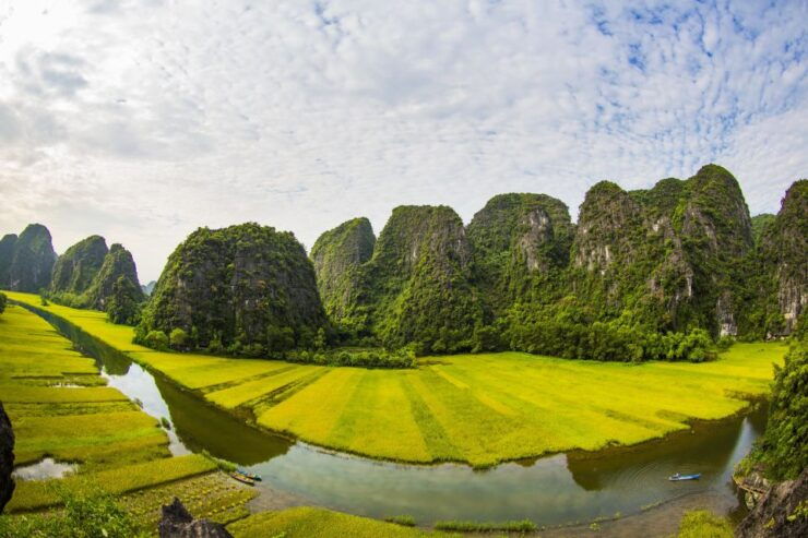 From Hanoi: Hoa Lu, Mua Cave and Tam Coc Full-Day Trip - Transportation and Customer Service