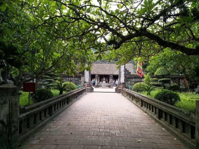 From Hanoi: Hoa Lu, Tam Coc & Mua Cave Day Trip by Limousine - Booking Process