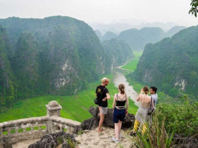 From Hanoi: Hoa Lu- Tam Coc- Mua Cave With Limousine - Key Activities and Highlights