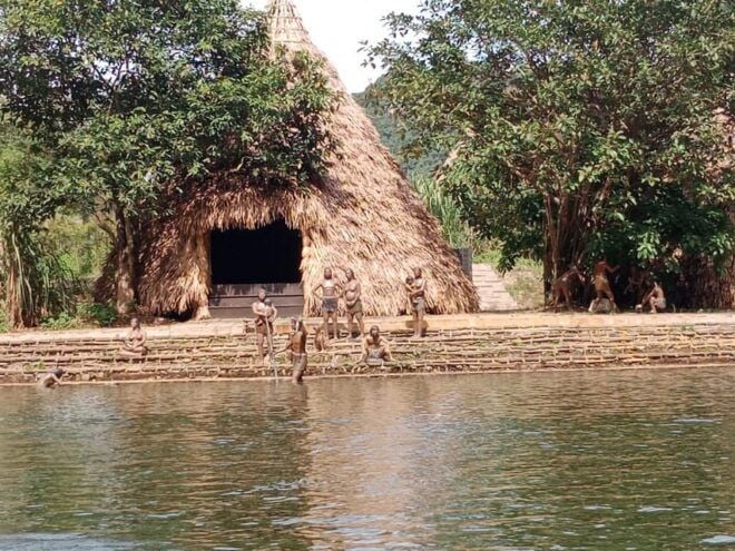 From Hanoi: Hoa Lu, Trang An, and Mua Cave Full Day - Included Services