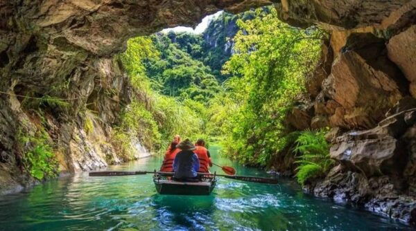 From Hanoi: Hoa Lu & Trang An By Limousine - Booking Information