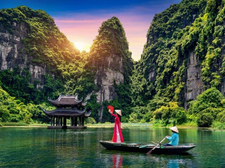 From Hanoi: Hoa Lu, Trang An, Mua Cave Luxury Trip Full-day - Hotel Pickup and Itinerary Flexibility