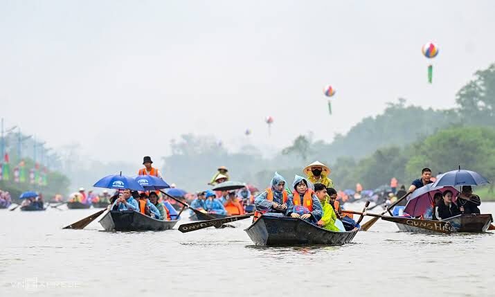 From Hanoi: Huong Pagoda Full-Day Tour with Scenic Boat Ride - Booking advice