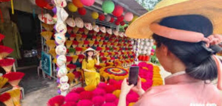 From Hanoi: Incense Village- Bat Trang Ceramics Village Tour - Good To Know