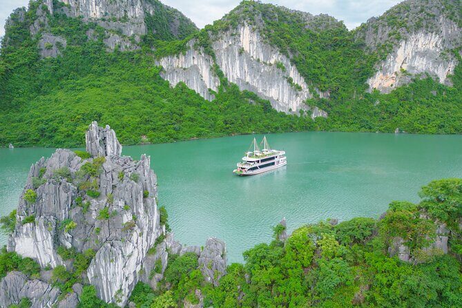 From Hanoi: Luxury Cruise Discover Halong Bay & Buffet Lunch - Seamless Transportation and Pickup