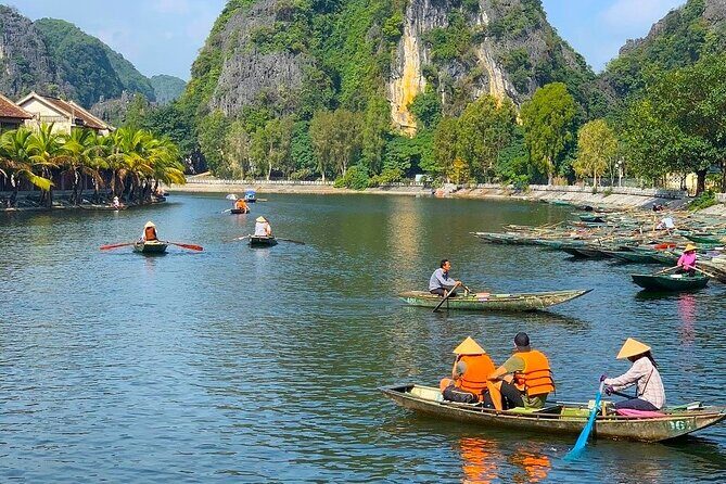 From Hanoi: Luxury Private Tour to Local Family, Tam Coc & Hoa Lu - Good To Know