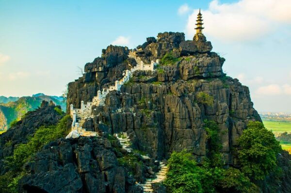 From Hanoi: Mua Cave, Trang An and Hoa Lu Day Trip - Included Amenities