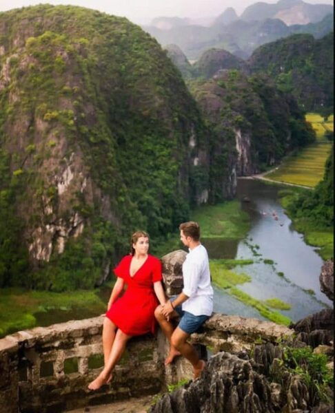 From Hanoi: Ninh Binh and Trang an Day Trip With Buffet … - Local Customs and Etiquette