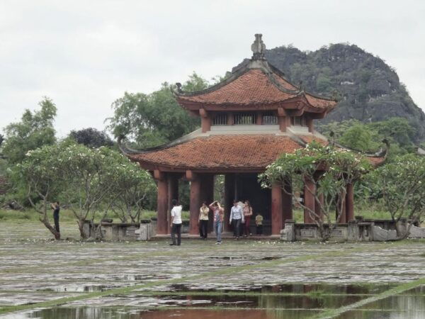 From Hanoi: Ninh Binh & Cuc Phuong National Park 2-Day Tour - Common Questions
