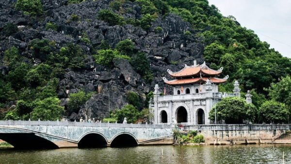 From Hanoi: Ninh Binh Day Trip ( Hoa Lu- Tam Coc- Mua Cave ) - Booking Details