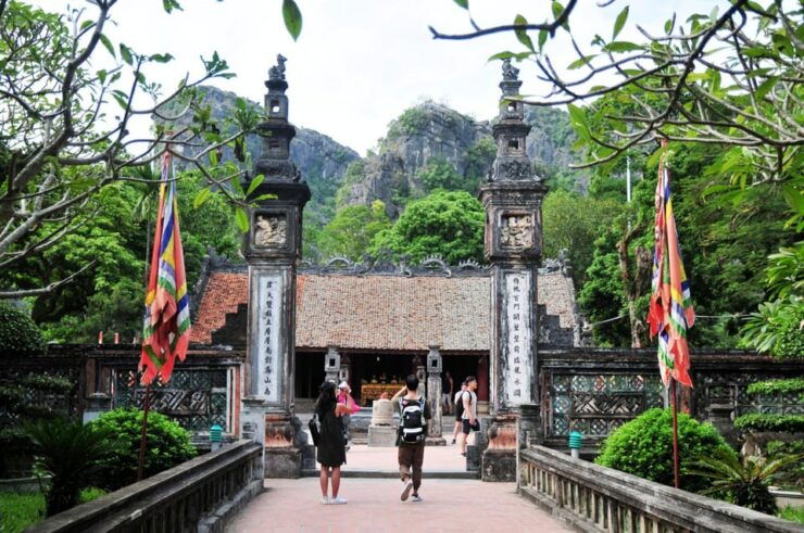 From Hanoi: Ninh Binh Day Trip Hoa Lu, Trang An and Mua Cave - Itinerary and Highlights