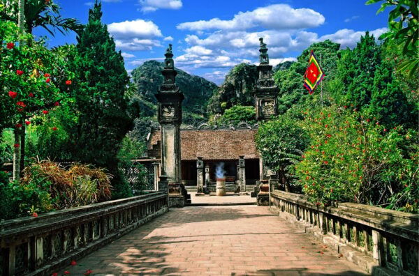 From Hanoi: Ninh Binh, Hoa Lu, Tam Coc and Mua Cave - Frequently Asked Questions