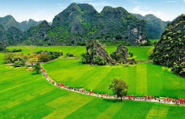 From Hanoi: Ninh Binh - Hoa Lu Tam Coc – Mua Cave Day Trip - How to Book