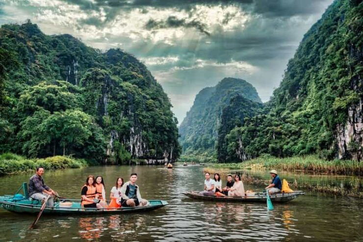 From Hanoi: Ninh Binh & Hoa Lu & Tam Coc/ Trang An - Tour Overview