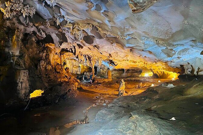 From Hanoi: Off-the-Beaten-Path Bai Tu Long Bay Scenic Cruise - Exploring Bai Tu Long Bay: Highlights and Stops