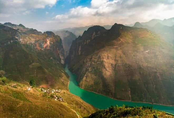 From HaNoi (or Sapa): Ha Giang Loop Tour 3 Days Self-Driving - Meals Included