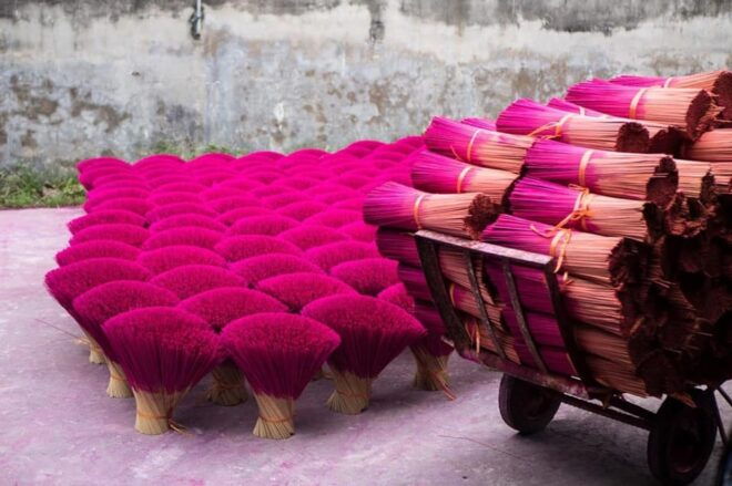 From Hanoi: Perfume Pagoda and Quang Phu Cau Incense Village - Perfume Pagoda Experience