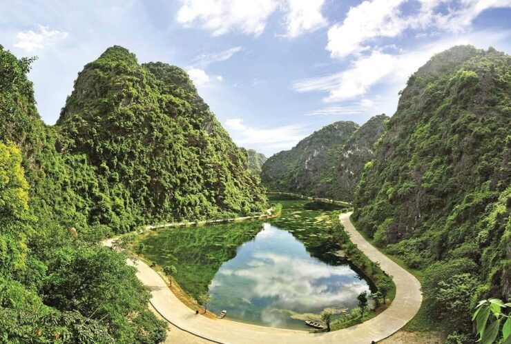 From Hanoi: Private Transfer to Ninh Binh - Features of the Service