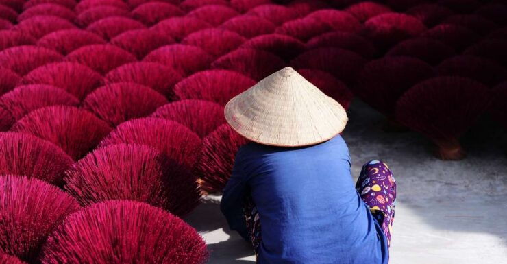 From Hanoi: Quang Phu Cau Incense Village Photo Walking Tour - Activity Details