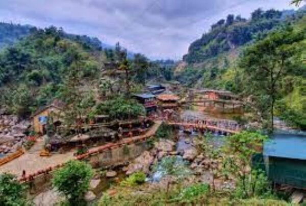 From Hanoi: Sapa 2-Day Tour With Fansipan Peak Cable Car - Packing Recommendations