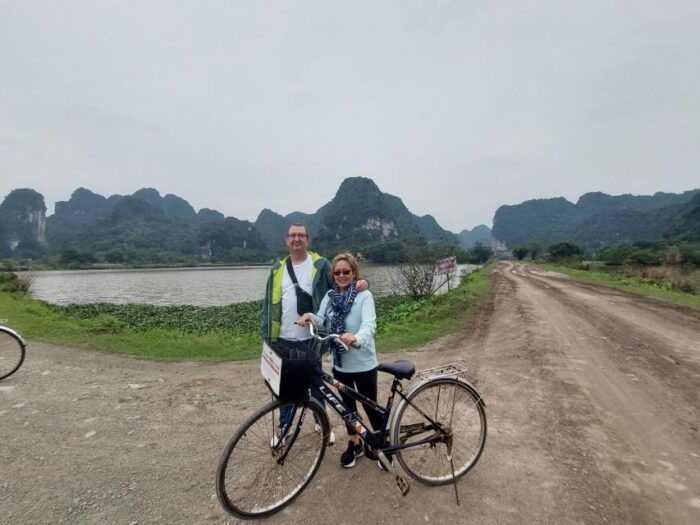 From Hanoi: Tam Coc or Trang An, Hoa Lu & Mua Cave Tour - Customer Testimonials