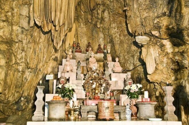 From Hanoi Visit Perfume Pagoda With A Group Or Private Tour - Options for Ascent