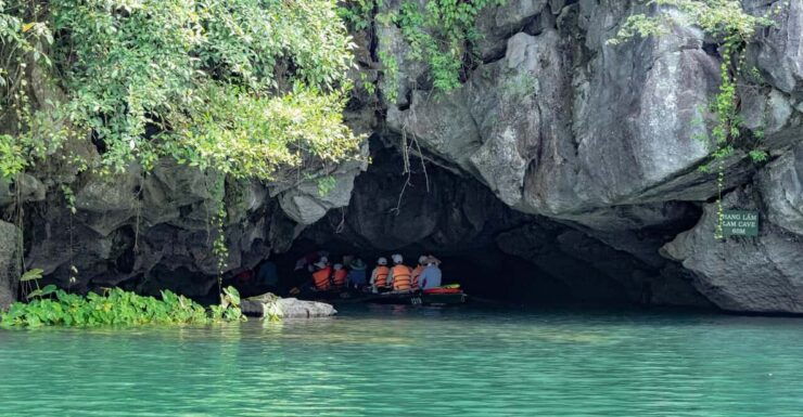 From Hanoi Visit The Famous Places In Ninh Binh & Cuc Phuong - Good To Know