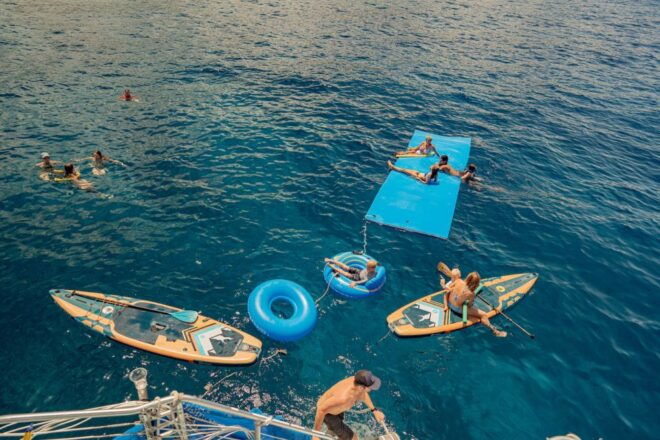 From Hawaii: Eco-Friendly Snorkeling Experience With BBQ - Delicious and Filling BBQ Lunch Onboard