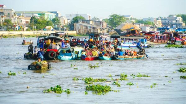 From Hcm: Mekong Delta Floating Market 3days Exit Phnom Penh - Departure and Arrival