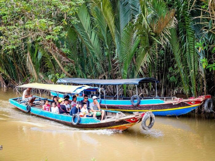 From HCMC: Mekong Delta and Vinh Trang Pagoda 1 Day - Experiencing the Mekong Delta