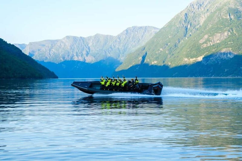 From Hellesylt: Experience Fjordsafari Geirangerfjord on RIB - Why Choose a RIB Tour on Geirangerfjord?