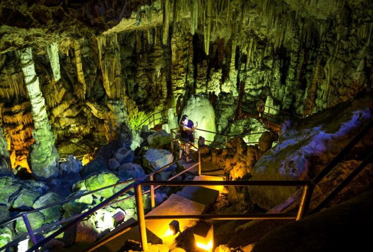 From Heraklion: Knossos & Lassithi Plateau Private Day Tour - Key Experiences and Highlights