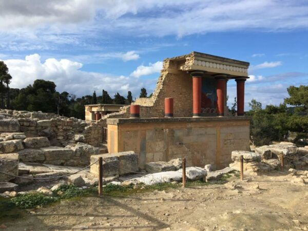 From Heraklion: Knossos Palace Entry Ticket and Private Tour - Verified Booking ID for a Secure and Reliable Experience