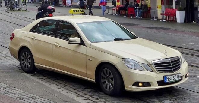 From Hikkaduwa/Galle Transfer to Colombo Airport (CMB) - Vehicle Comfort Features