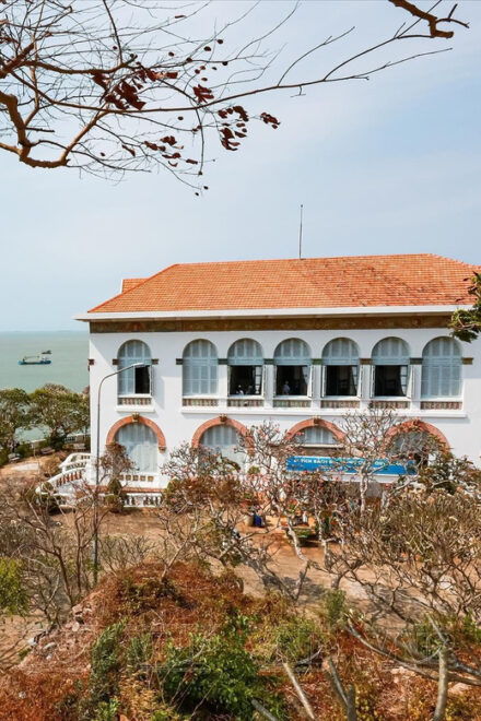 From Ho Chi Minh: 1-Day Trip Vung Taus Landmarks and Beach - Lunch Experience