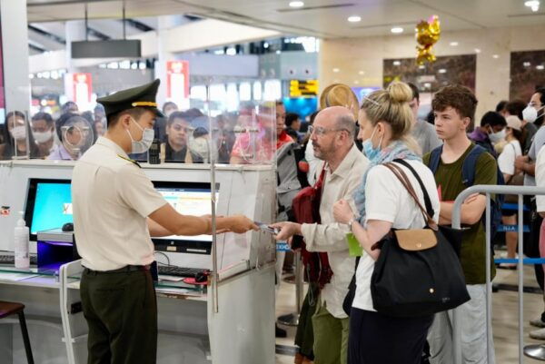 From Ho Chi Minh Airport: Connecting Fast Track Service. - Meeting Point Details