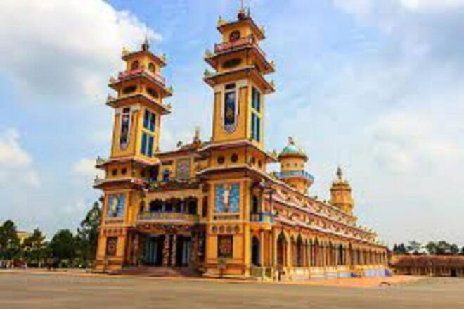 From Ho Chi Minh: Black Mountain and Cao Dai Temple Tour - Historical Insight of Cu Chi Tunnels