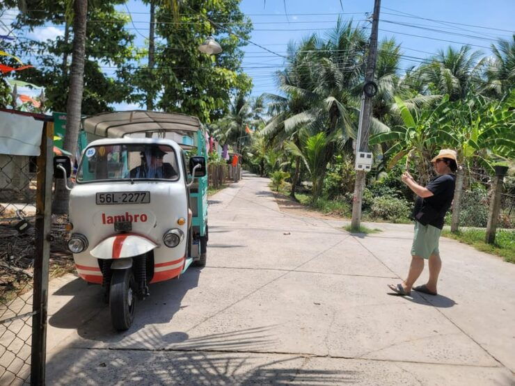 From Ho Chi Minh City: Mekong Delta 2-Day Tour With Hotel - Detailed Itinerary