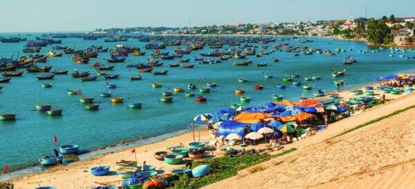 From Ho Chi Minh City: Mui Ne Beach - A Beautiful Beach - Transportation Details