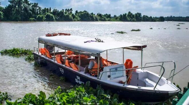 From Ho Chi Minh: Cu Chi Tunnels and VIP Speedboat Tour - Food and Refreshments
