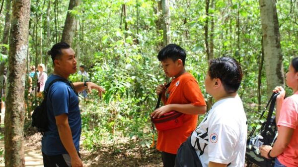 From Ho Chi Minh: Cu Chi Tunnels Small Group - Group Size and Language
