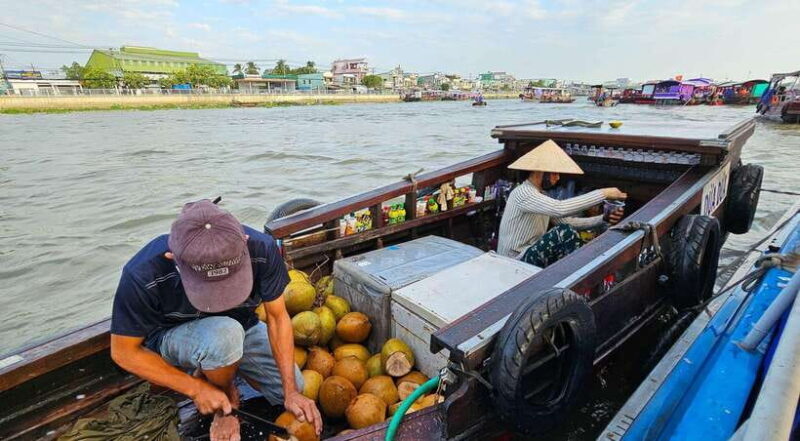 From Ho Chi Minh: Tour 2-day Cai Rang Floating Market Mekong - Coconut Island and Local Crafts