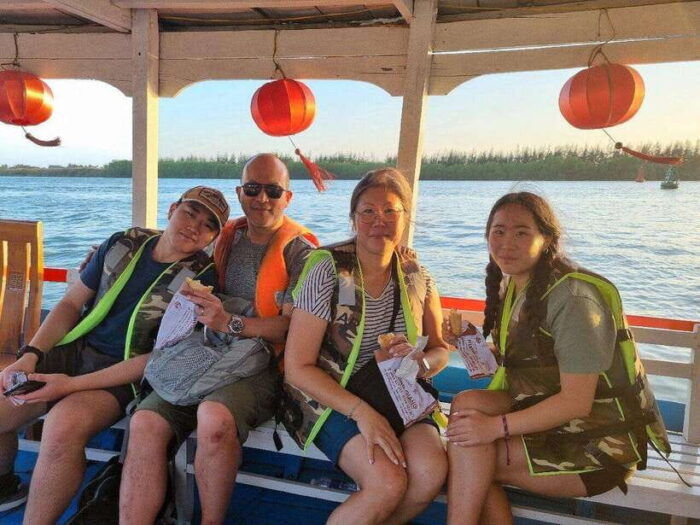 From Hoi An : Cam Thanh Cooking Class & My Son Heritage Tour - Market Visit