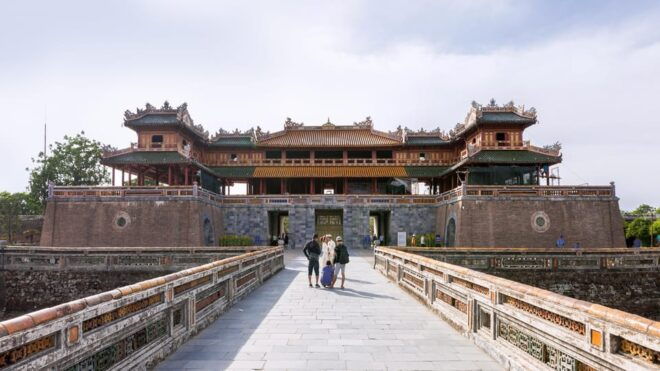 From Hoi An/Da Nang: Hue Imperial City Group Tour With Lunch - Group Size and Experience