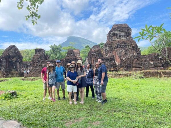From Hoi An: Marble Mountains ,Am Phu Cave Guide Tour, Lunch - Recommended Attire