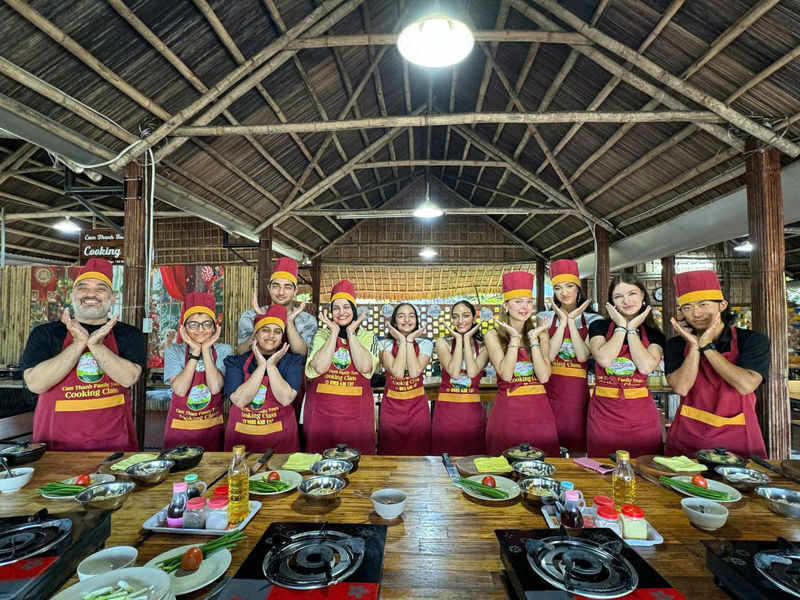From Hoi An: Market Tour, Cooking Class & Lantern Making Experience - A few practical checks before booking
