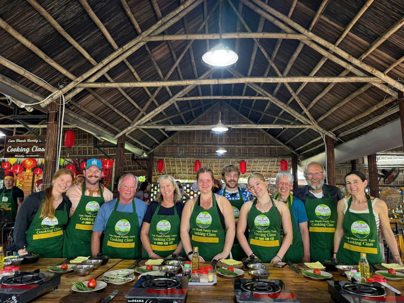 From Hoi An: Market Tour, Cooking Class & Lantern Making Experience - Should you book it?